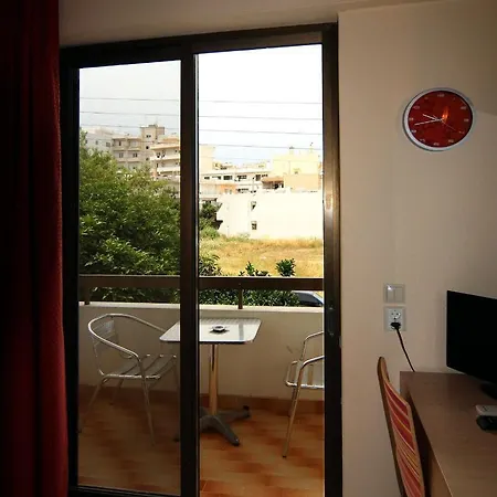 费洛克贞尼亚一室公寓酒店 公寓式酒店 3*