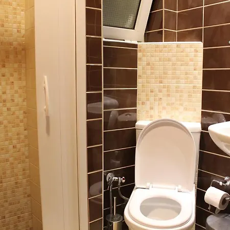 费洛克贞尼亚一室公寓酒店 公寓式酒店 3*