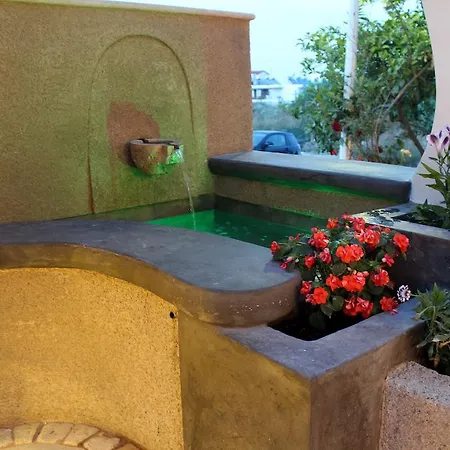 费洛克贞尼亚一室公寓酒店