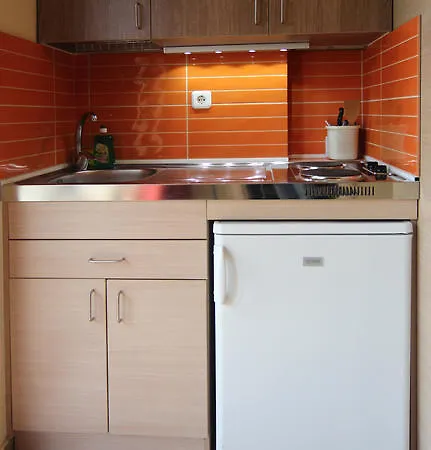 费洛克贞尼亚一室公寓酒店 公寓式酒店 3*