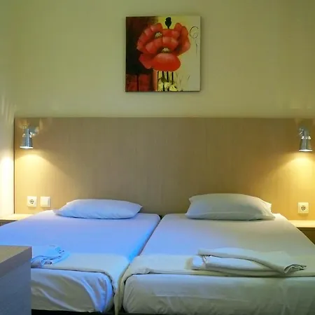 费洛克贞尼亚一室公寓酒店 3* Rhodes City