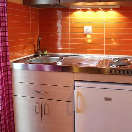 费洛克贞尼亚一室公寓酒店 Rhodes City