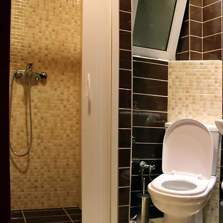 费洛克贞尼亚一室公寓酒店 Rhodes City