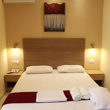 费洛克贞尼亚一室公寓酒店 3* Rhodes City