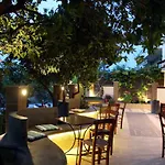 Aparthotel Philoxenia & 4*