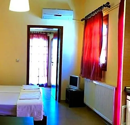 Philoxenia & Aparthotel 4*