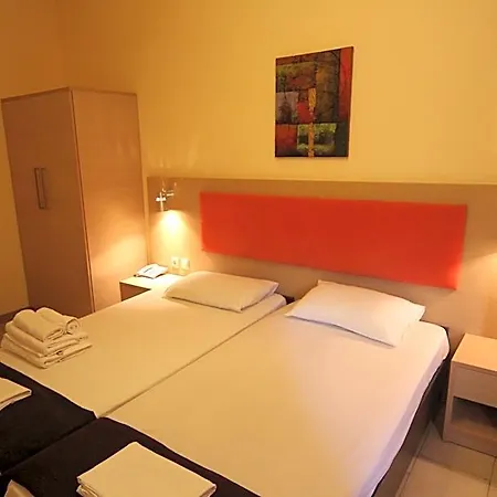Philoxenia & Aparthotel