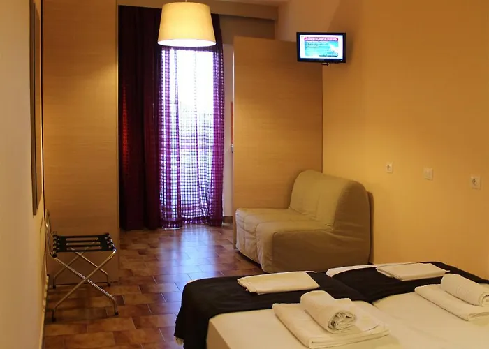 Apart-hotel Philoxenia &