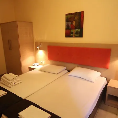 Aparthotel Philoxenia & 2*