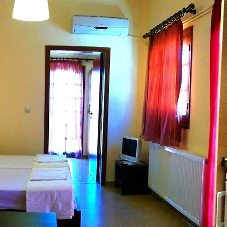 Philoxenia & Aparthotel
