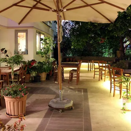 Aparthotel Philoxenia & 2*