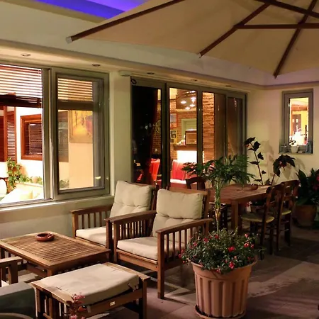 Philoxenia & Aparthotel 2*