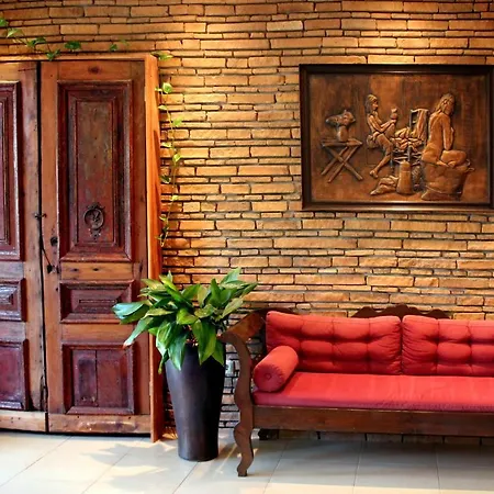 Aparthotel Philoxenia & 3*